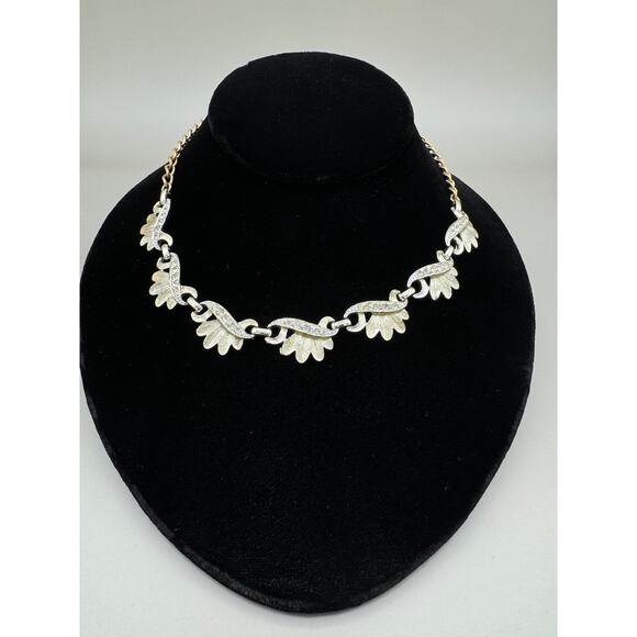 Vintage Sarah Coventry "Evening Sands" Goldtone Rhinestone Necklace - Picture 2 of 9